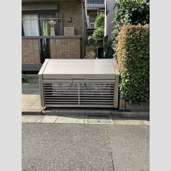 現地周辺 (ゴミストッカー)