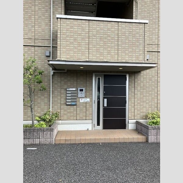 エントランス (エントランス)