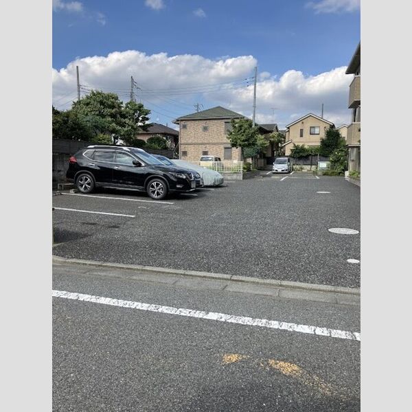 駐車場 (駐車場)