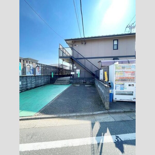 駐車場 (駐輪場)