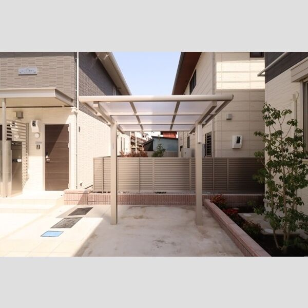 現地周辺 (屋根付自転車駐輪場)