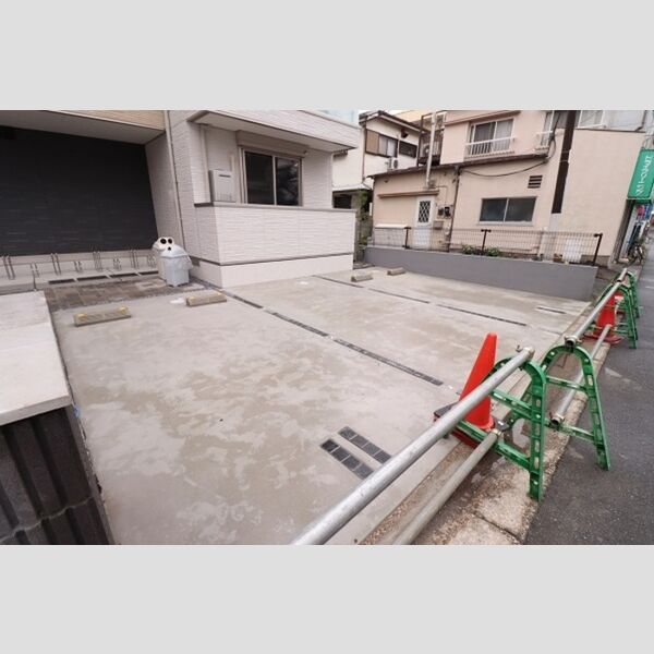 駐車場 (駐車場は空き要確認)