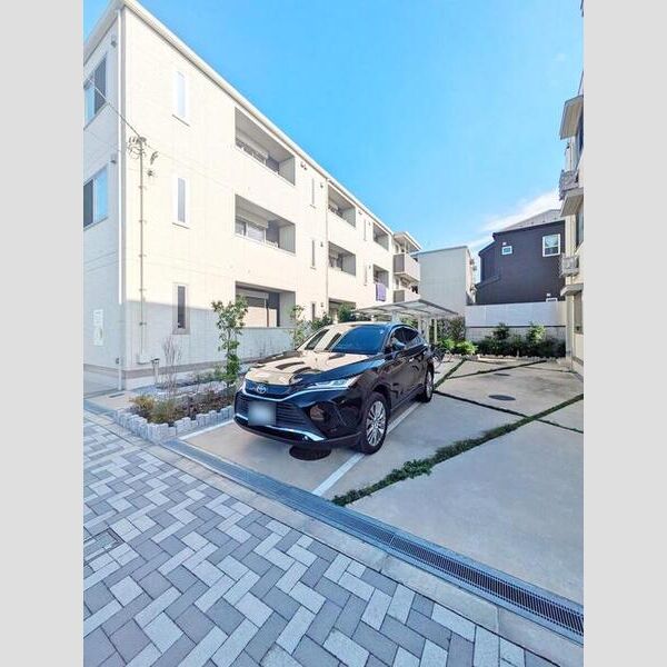 駐車場 (駐車場)