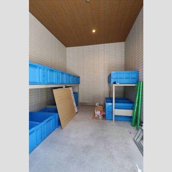 現地周辺 (ゴミ置き場)