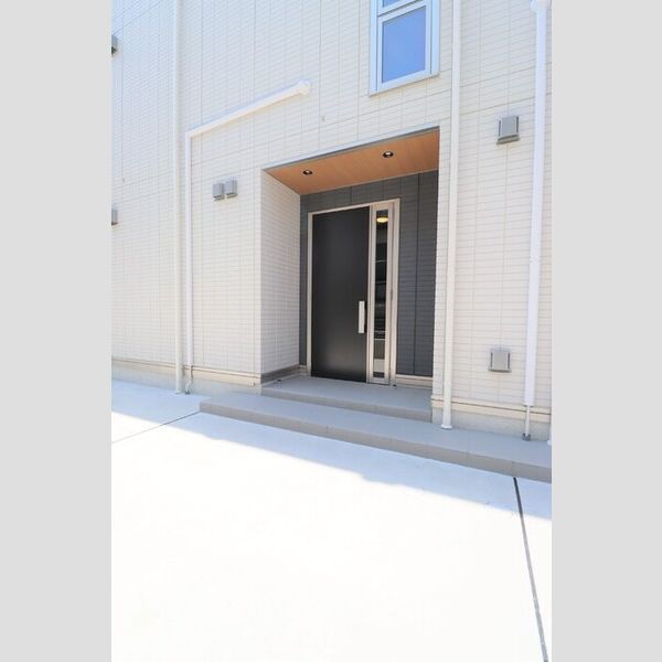 エントランス (エントランス)