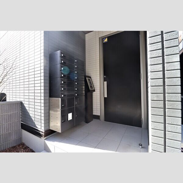 エントランス (エントランス)