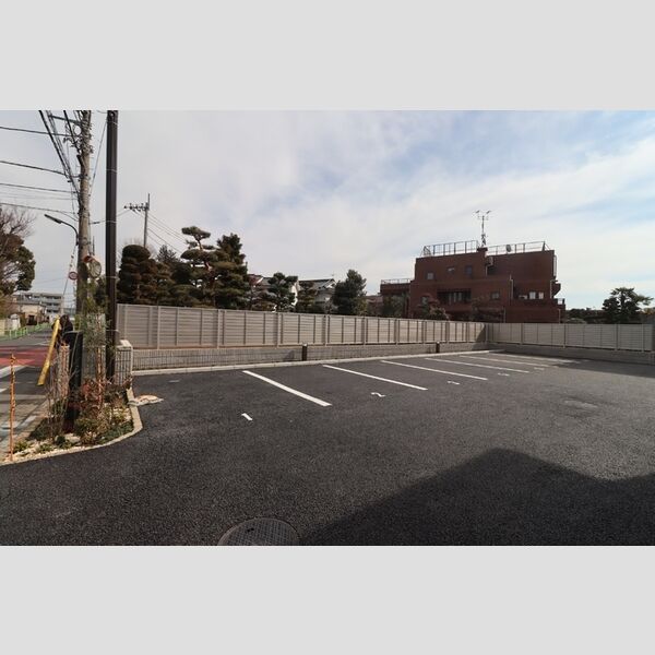 駐車場 (駐車場)