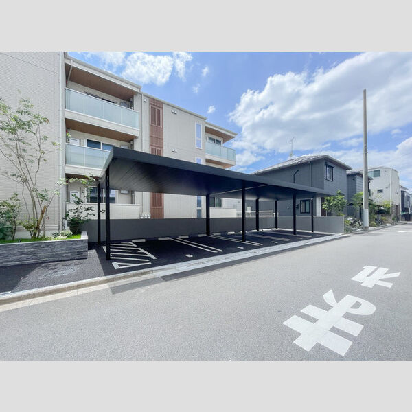 駐車場 (駐車場)