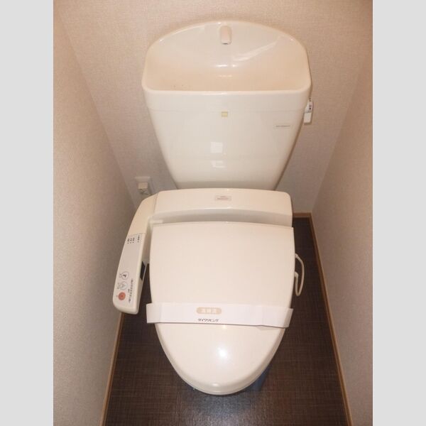 トイレ (トイレ温水洗浄便座)