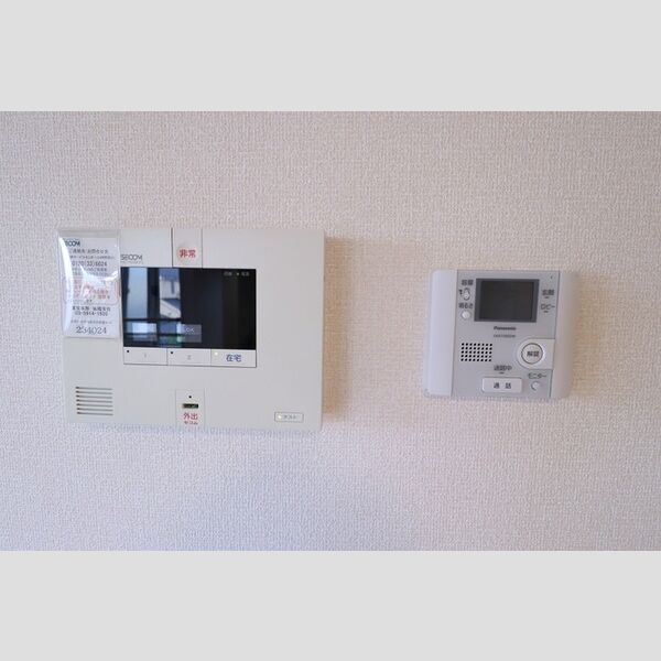 その他設備 (ホームセキュリティとTVモニタホン)