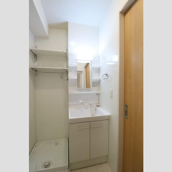 洗面所 (洗髪洗面化粧台)