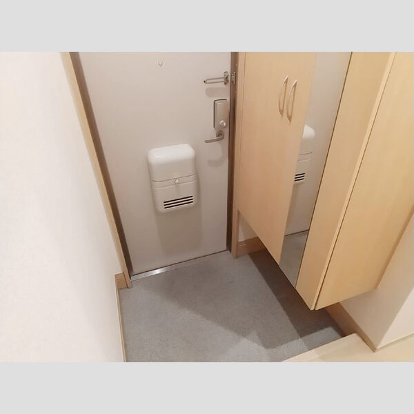 玄関 (玄関)