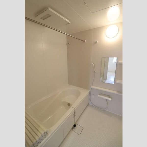 バス (追焚・浴室換気乾燥機付一坪バス)