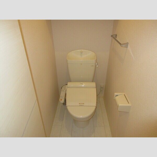 トイレ (トイレ温水洗浄便座)