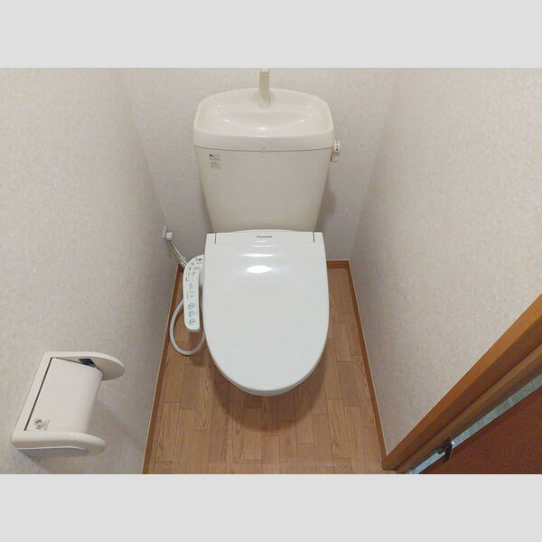 トイレ (温水洗浄暖房便座)