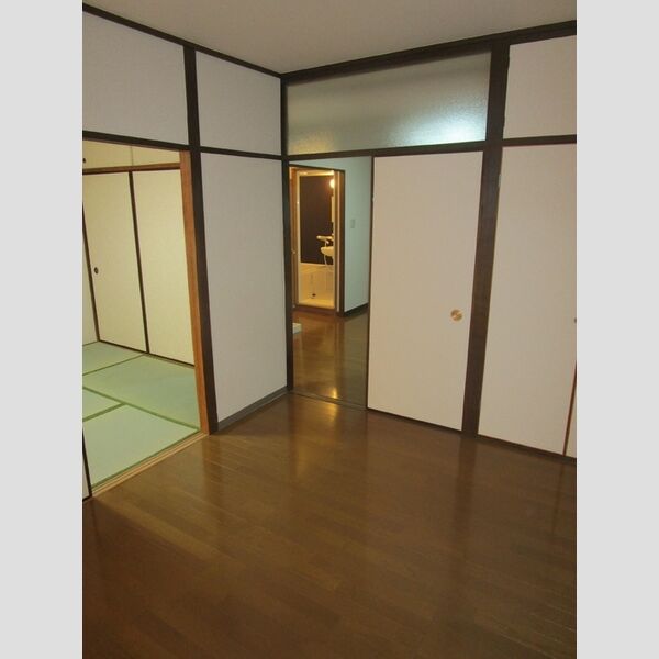 その他 (洋室)