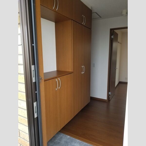 玄関 (シューズボックス)