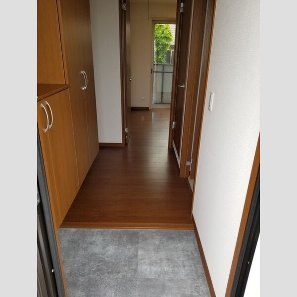玄関 (廊下)