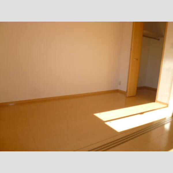 居室・リビング (洋室3.5帖、ウォークインクロゼットございます。)