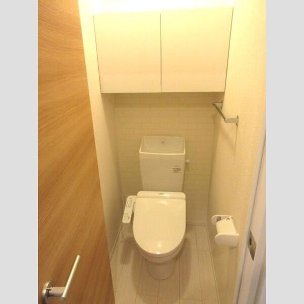 トイレ (トイレ温水洗浄便座)