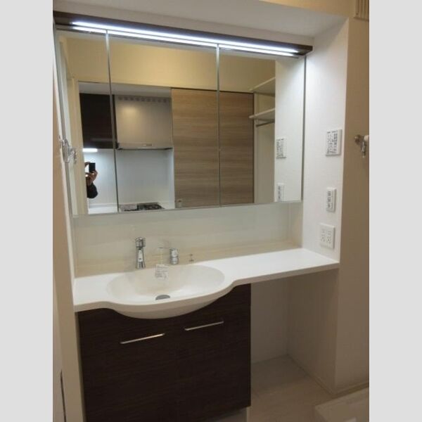 洗面所 (洗面化粧台)