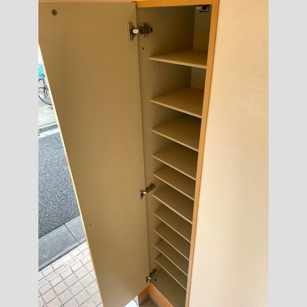 玄関 (シューズボックス)