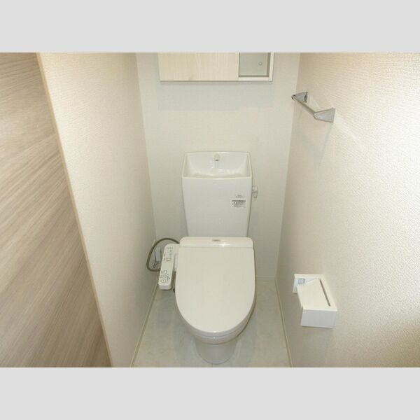 トイレ (トイレ温水洗浄便座)