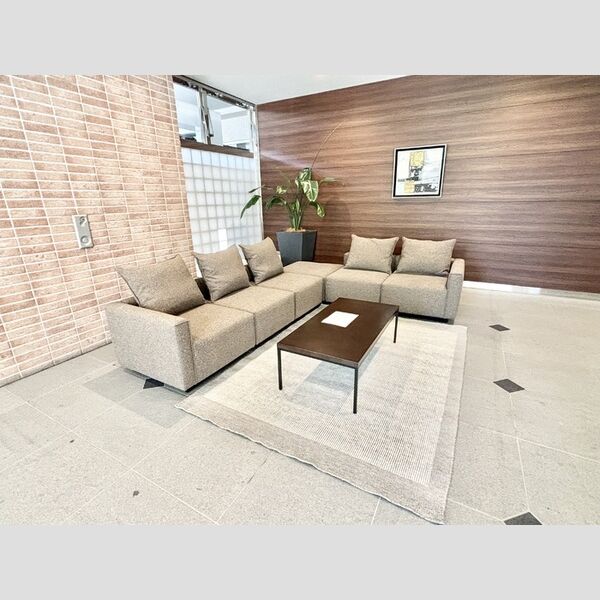 現地周辺 (ロビー①)