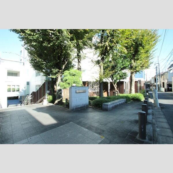 現地周辺 (南側入り口)