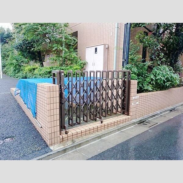 現地周辺 (ごみ置き場)