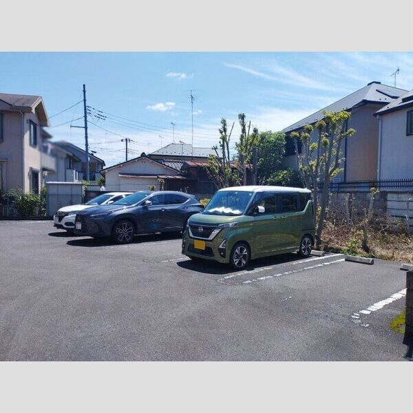 駐車場 (駐車場)