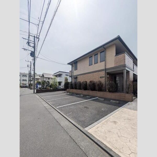 駐車場 (駐車場)