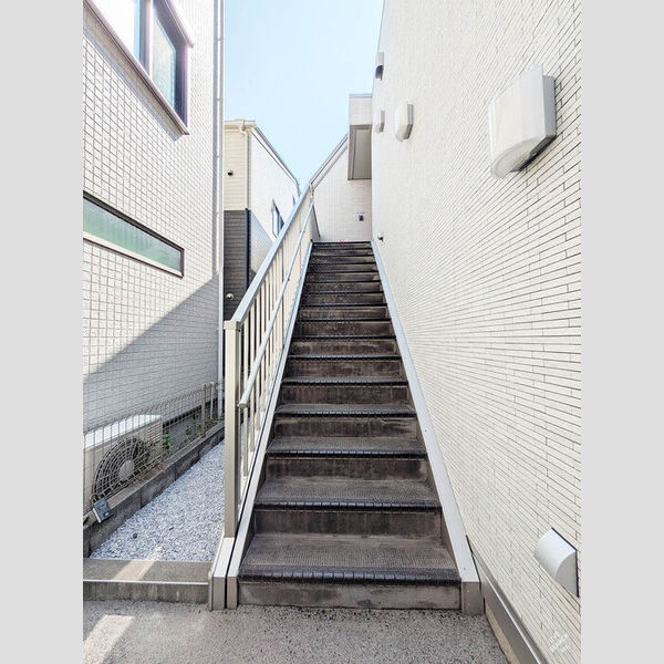 現地周辺 (階段)