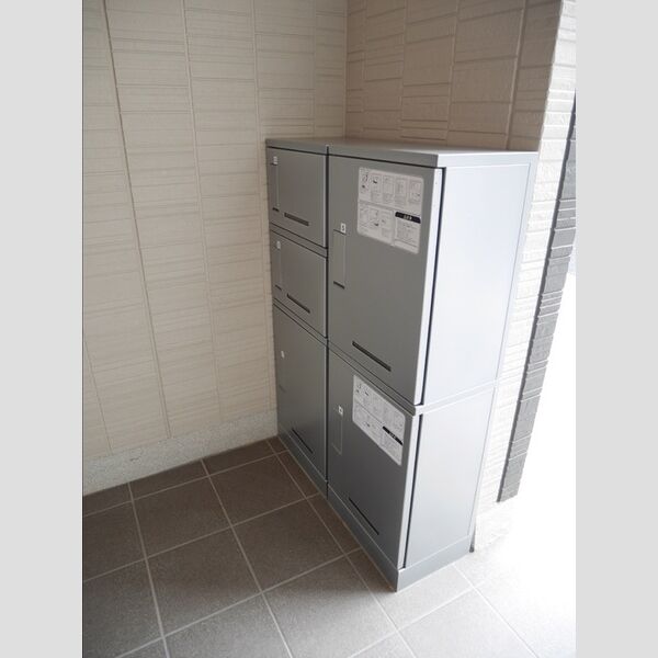 現地周辺 (宅配ボックス)