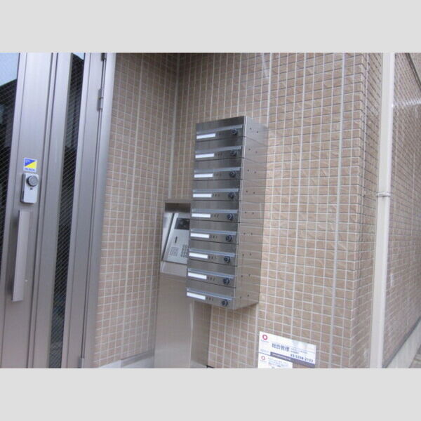 エントランス (エントランス)