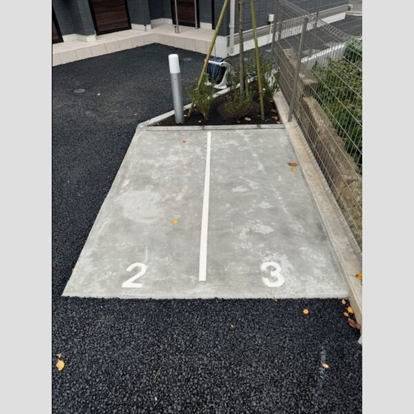 駐車場 (バイク置き場)