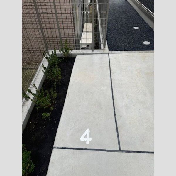 駐車場 (バイク置き場)