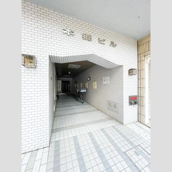 エントランス (エントランス①)
