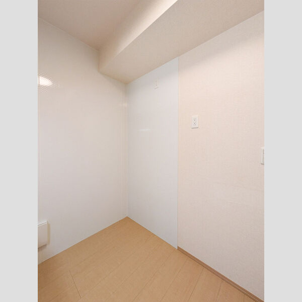 その他 (冷蔵庫置場)