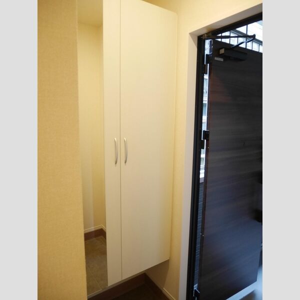 玄関 (シューズボックス)