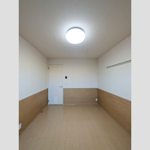 その他 (洋室)
