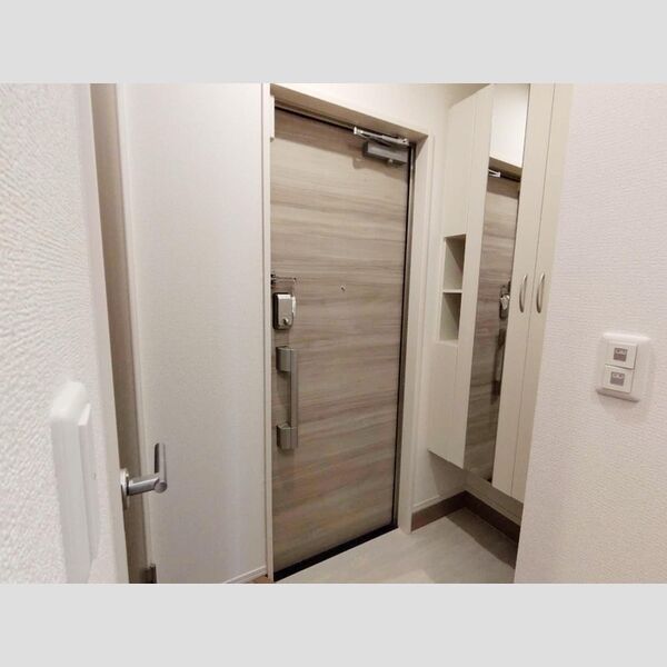 玄関 (玄関)