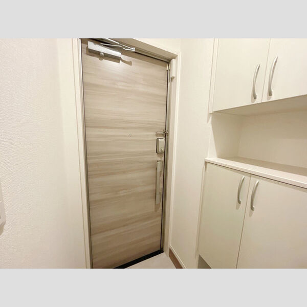 玄関 (玄関)