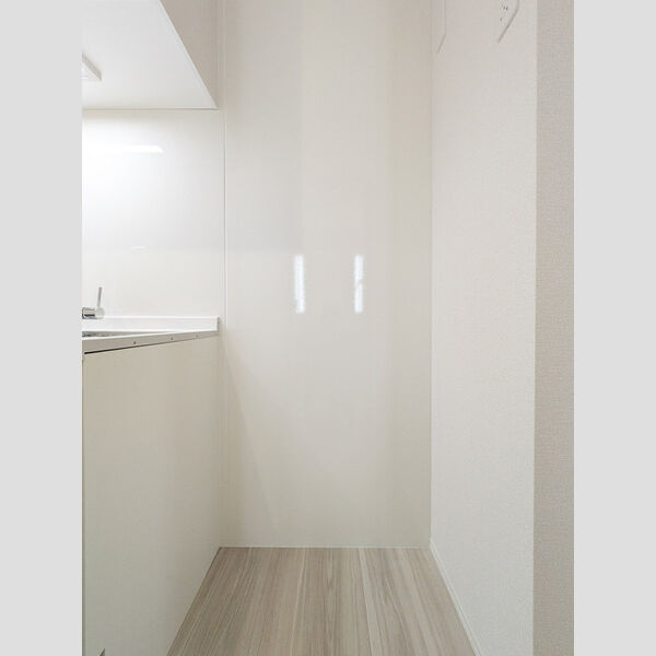 その他 (冷蔵庫置場)