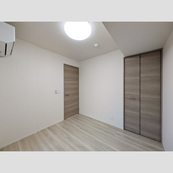 居室・リビング (洋室⑧)