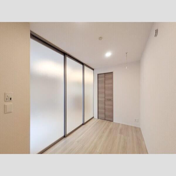 居室・リビング (洋室④)