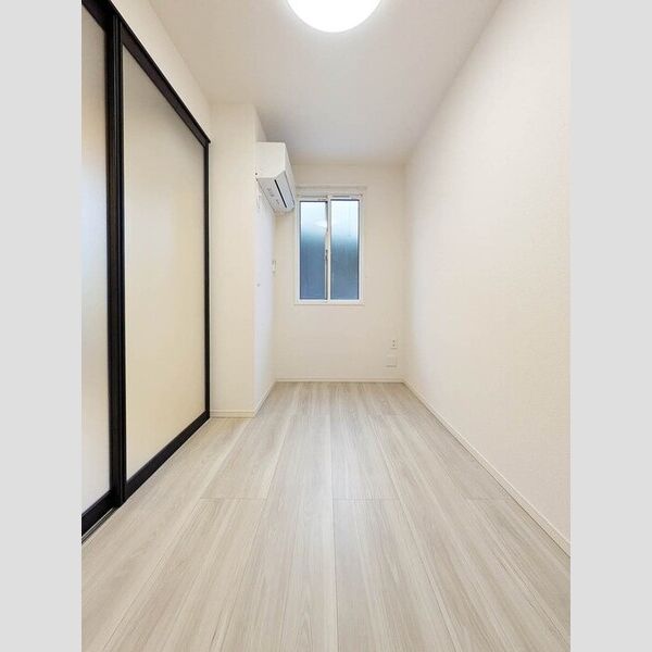 居室・リビング (洋室④)