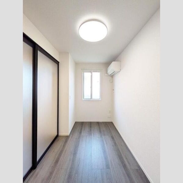 居室・リビング (洋室④)