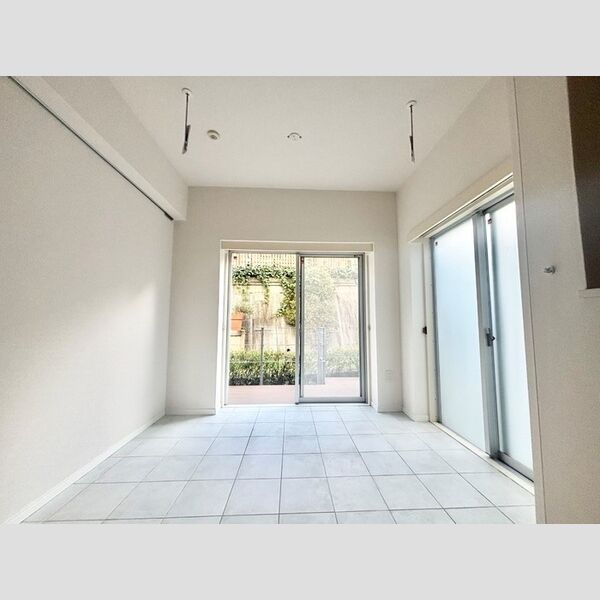 居室・リビング (納戸①)