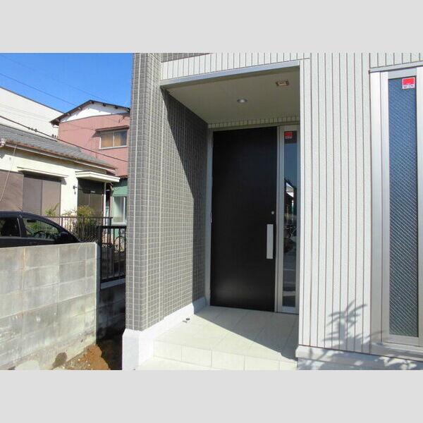 エントランス (エントランス)